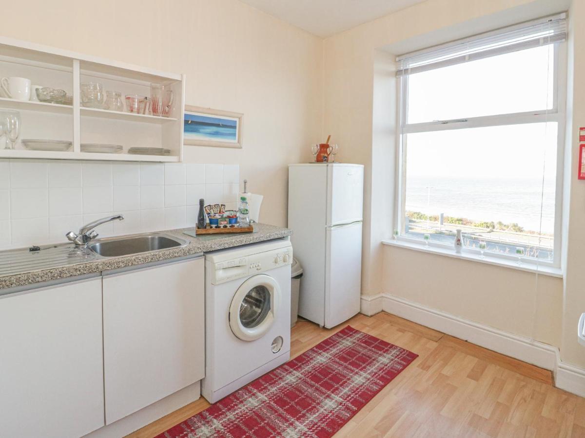 Llys Madoc, First Floor Flat Apartment Penmaenmawr Bagian luar foto