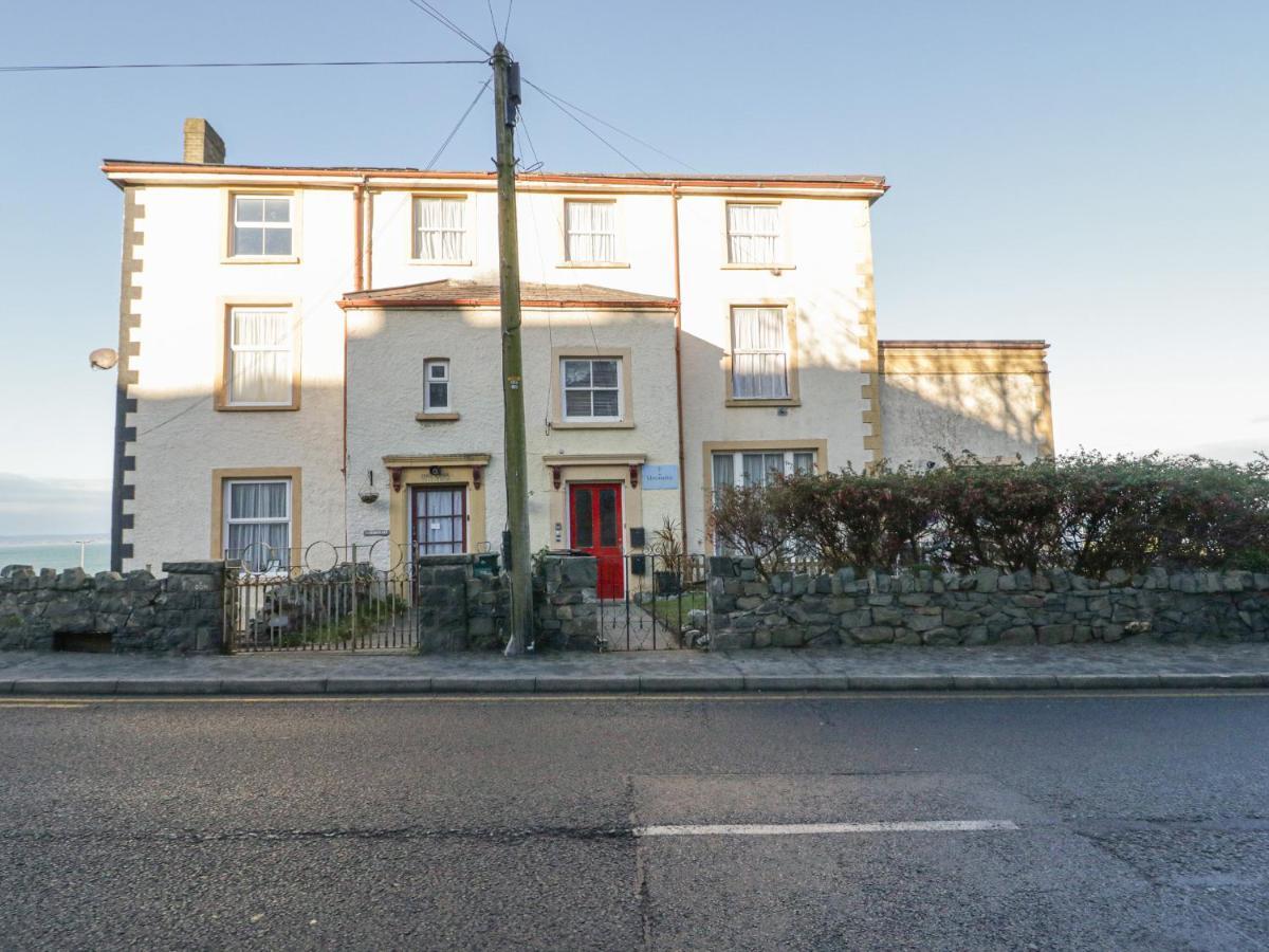 Llys Madoc, First Floor Flat Apartment Penmaenmawr Bagian luar foto