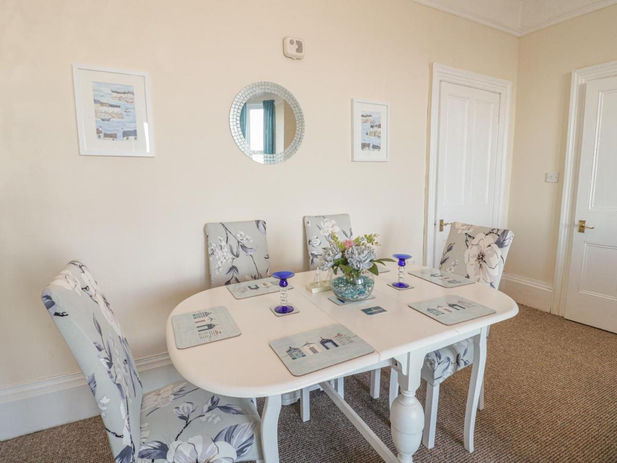 Llys Madoc, First Floor Flat Apartment Penmaenmawr Bagian luar foto